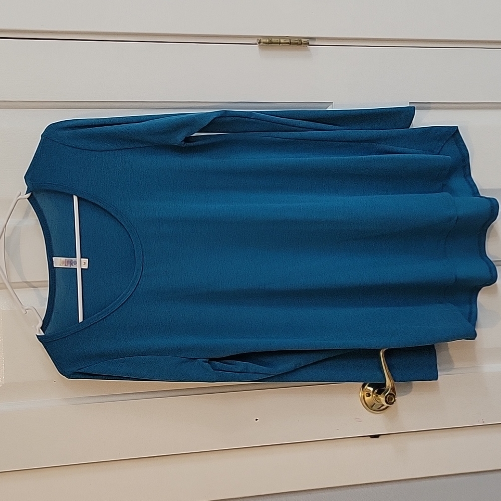 LulaRoe long sleeve top, size medium, heathered blue
